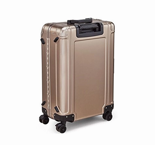Zero Halliburton Geo Aluminum 3.0 24" Spinner Travel Case in Silver