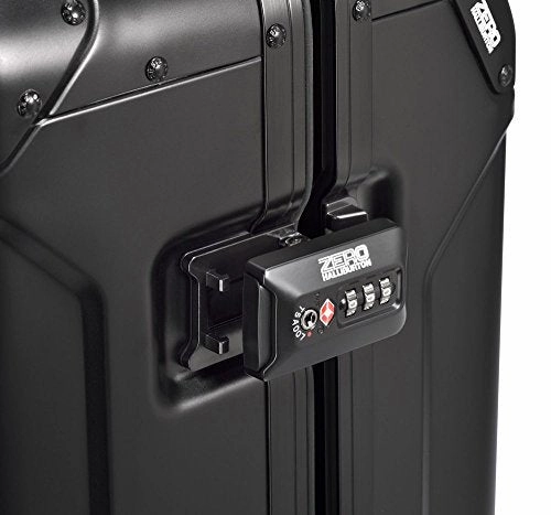 Zero Halliburton Geo Aluminum 3.0 24" Spinner Travel Case in Silver