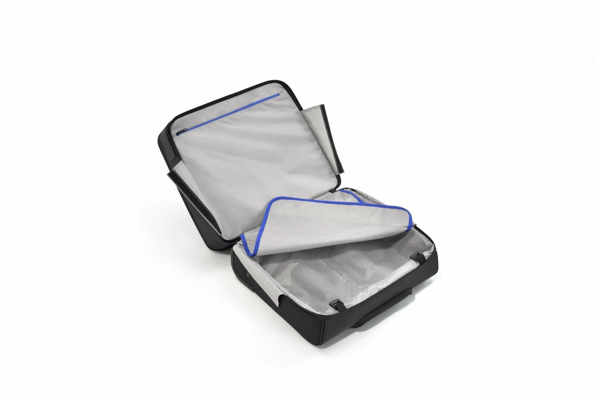 ZERO Halliburton Zero New York Greenwich 2-Wheeled Business Case